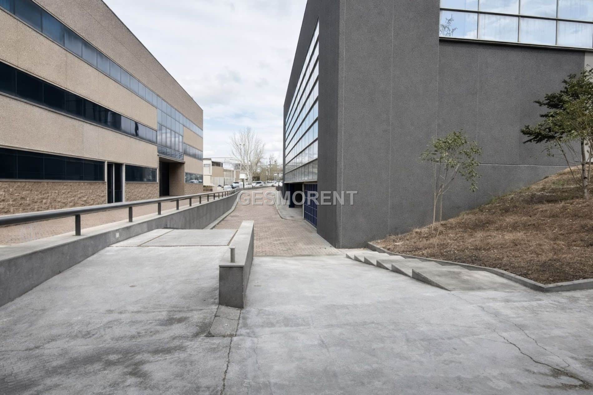 Nave comercial en venta en Vilafranca del Penedes - Foto 2