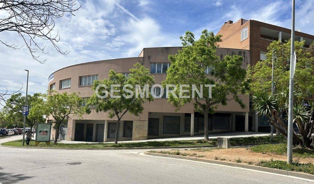 Edificio - Santa Coloma De Cervello - Foto 1