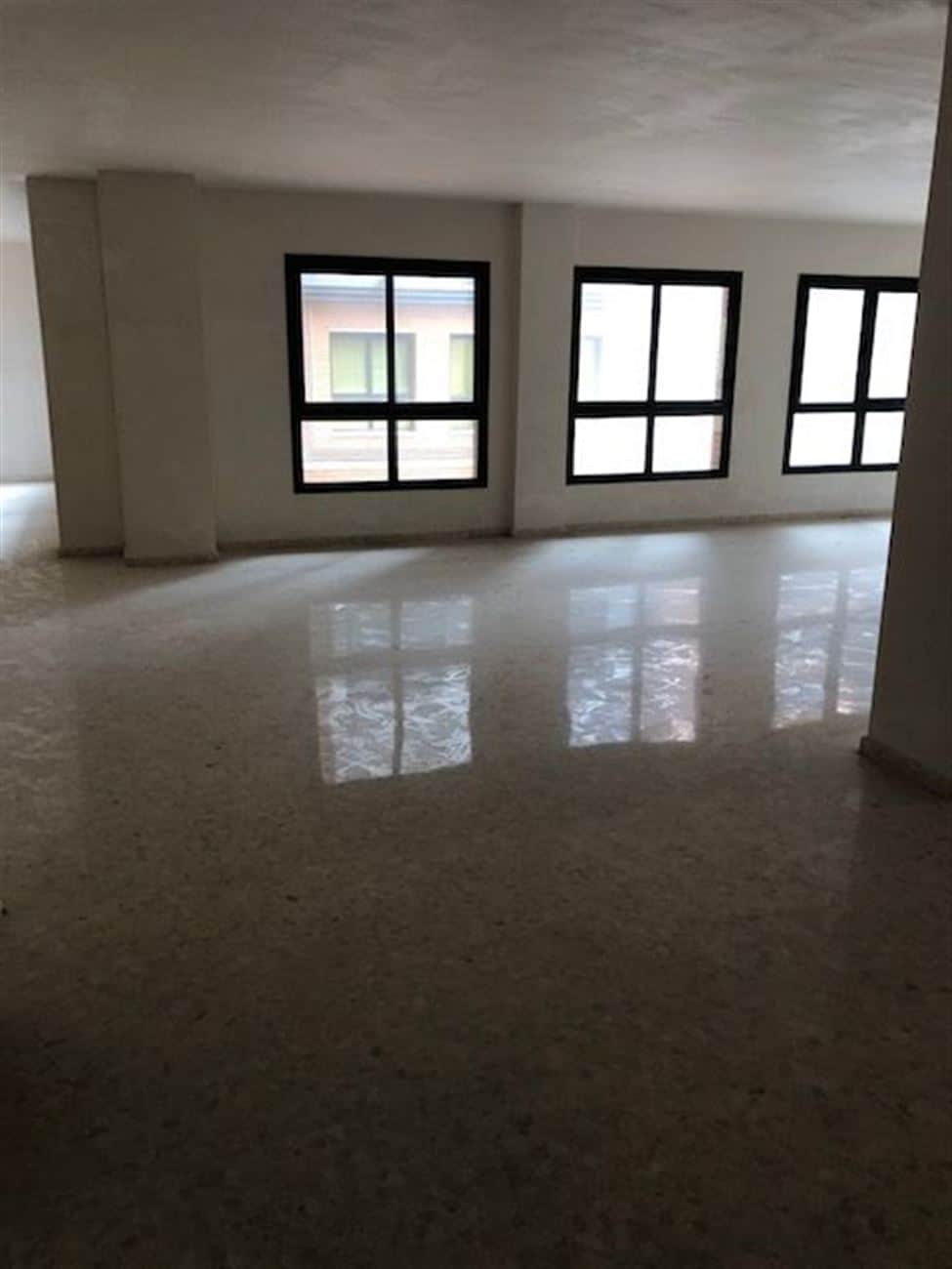 Local comercial en alquiler en Villarreal - Foto 3