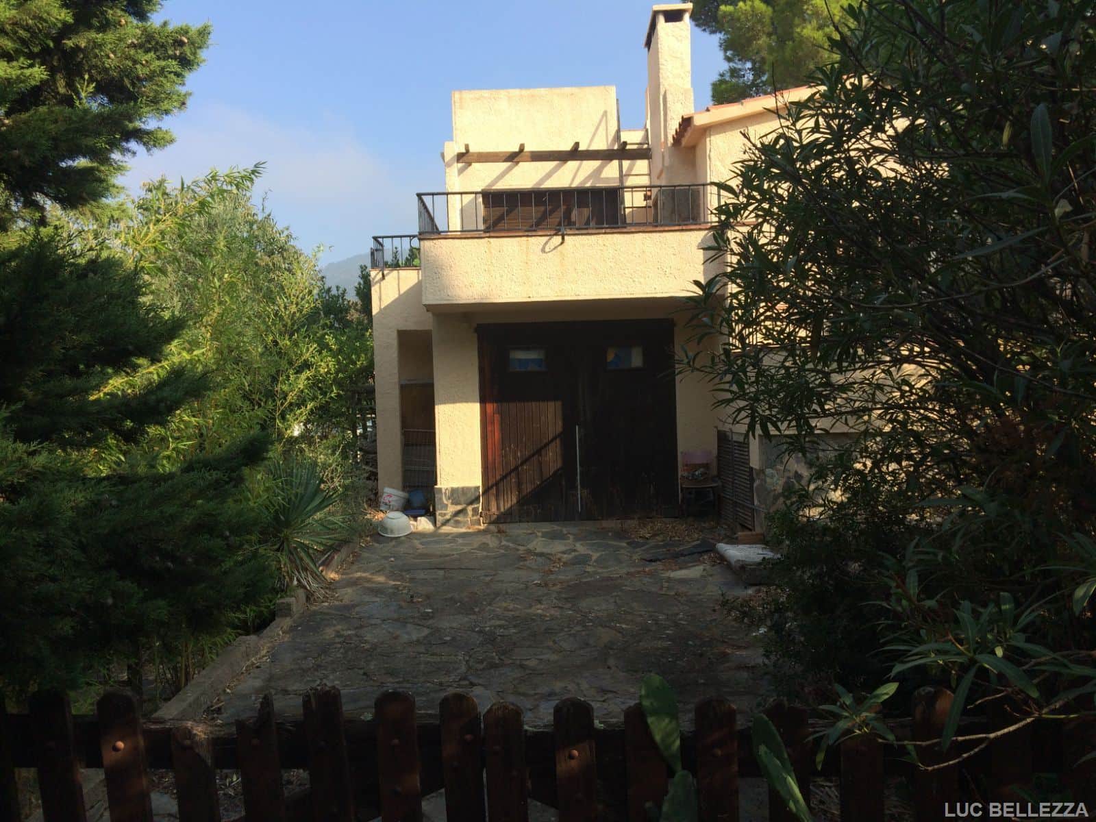 Casa con gran jardín en parcela de 486 m2 - Foto 2