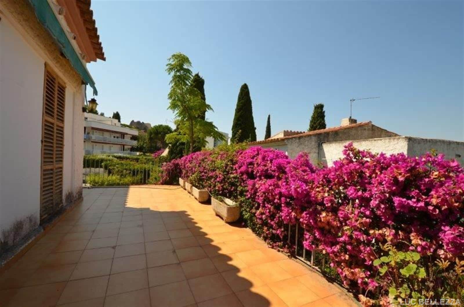 Magnífica propiedad en zona residencial de Roses - Foto 2