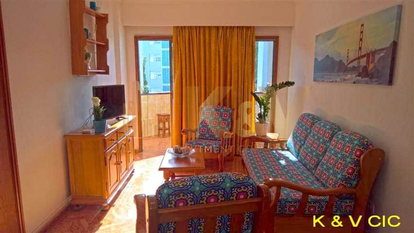 APARTAMENTO DE 2 DORMITORIOS DE 65 m2 CON PARKING CERCA DE LA PLAYA - Foto 2