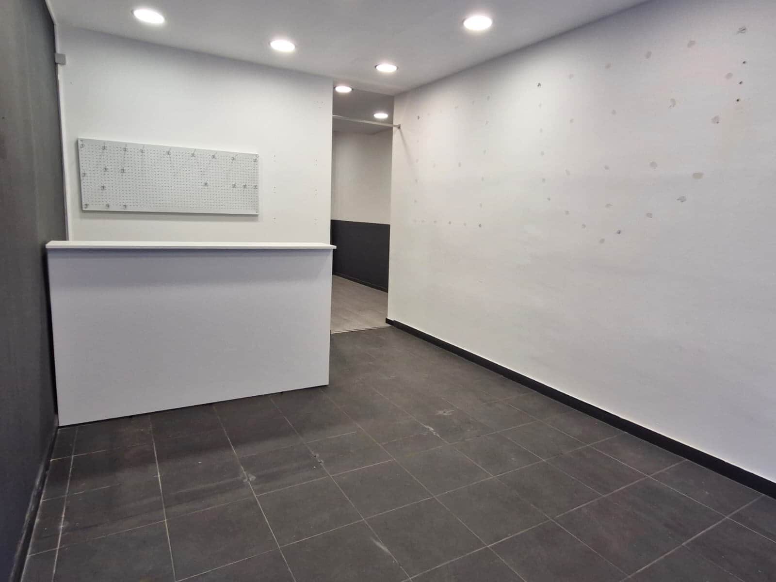 Local comercial en alquiler en Plaza de la Báscula, Molins de Rei - Foto 4