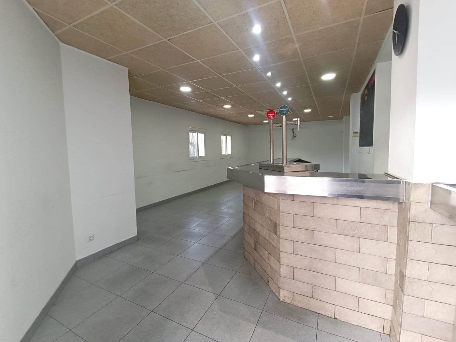 Local comercial en venta en Pallejà - Foto 2