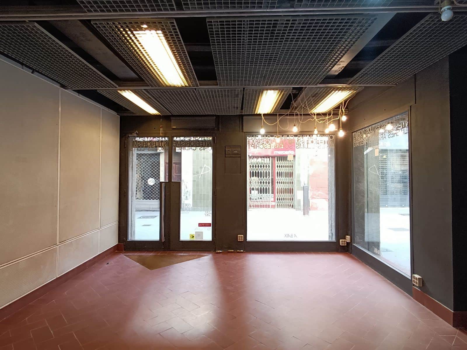 Local comercial en alquiler en Molins de Rei - Foto 4