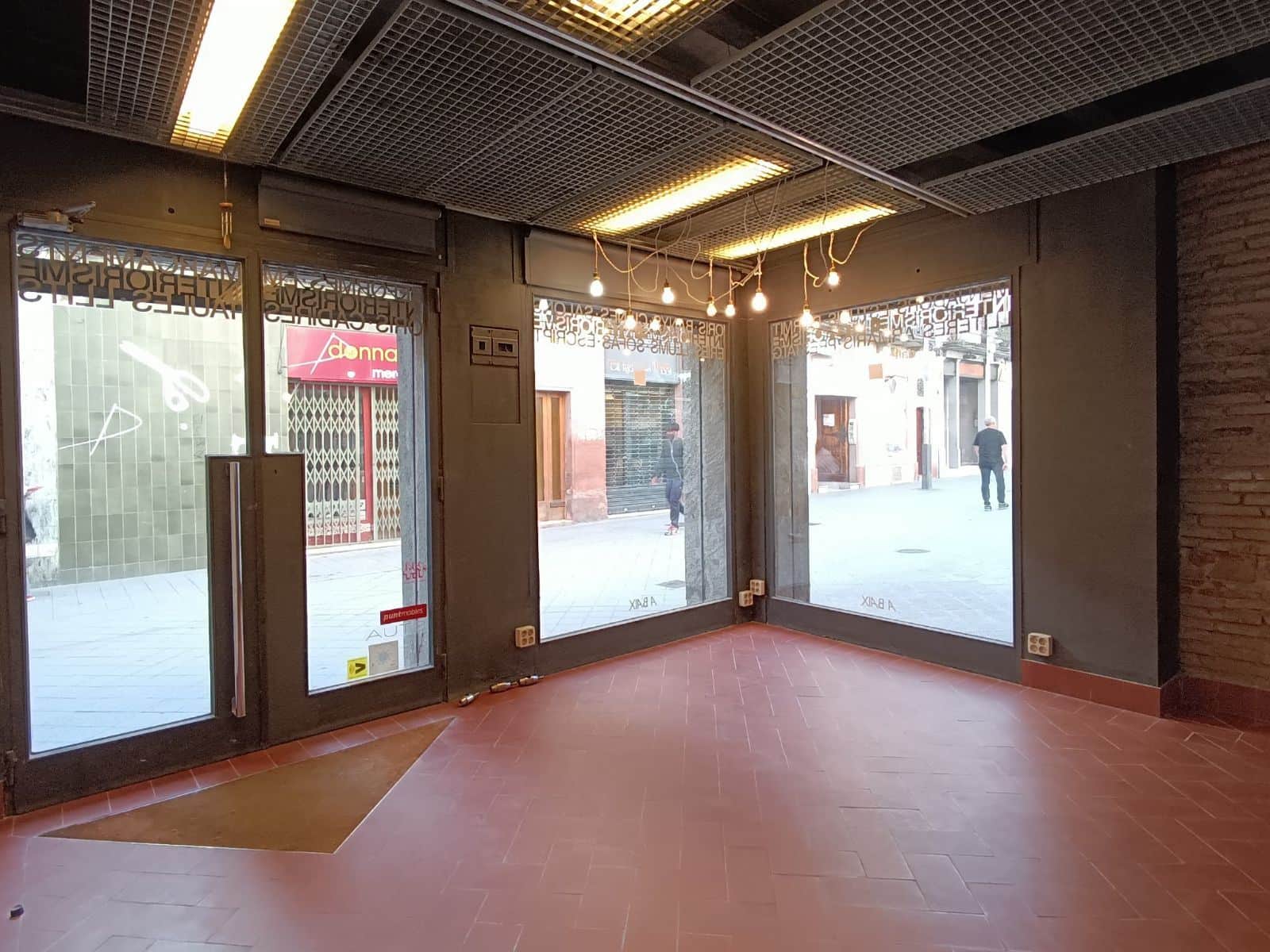Local comercial en alquiler en Molins de Rei - Foto 2