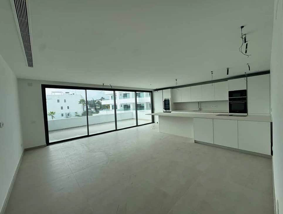 Piso en venta en Estepona - Foto 4