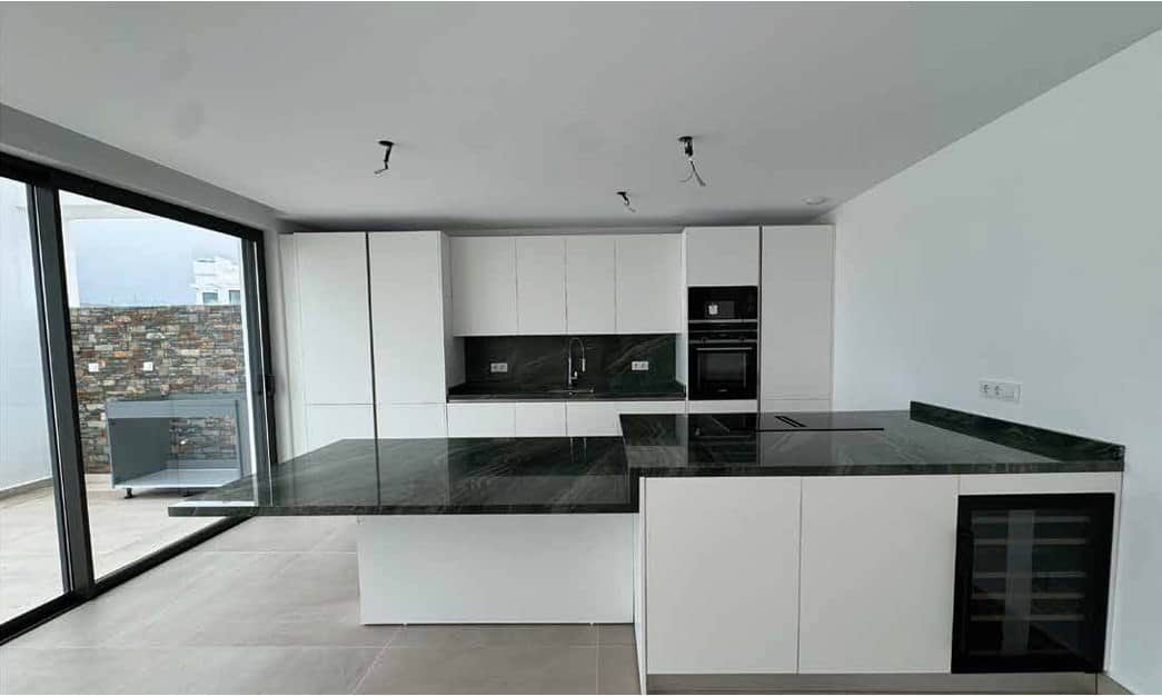 Ático en venta en Estepona - Foto 2