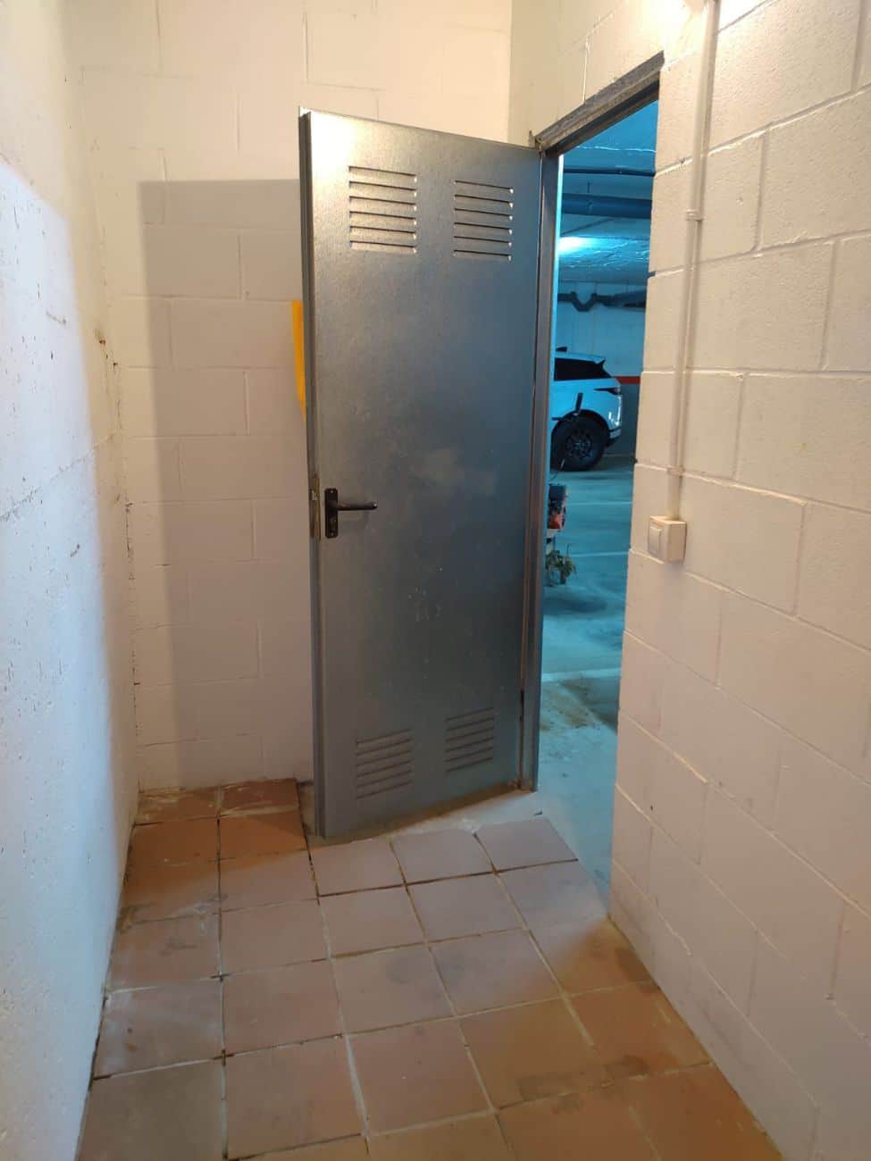 PARKING EN VENTA ZONA JUZGADOS!! - Foto 3