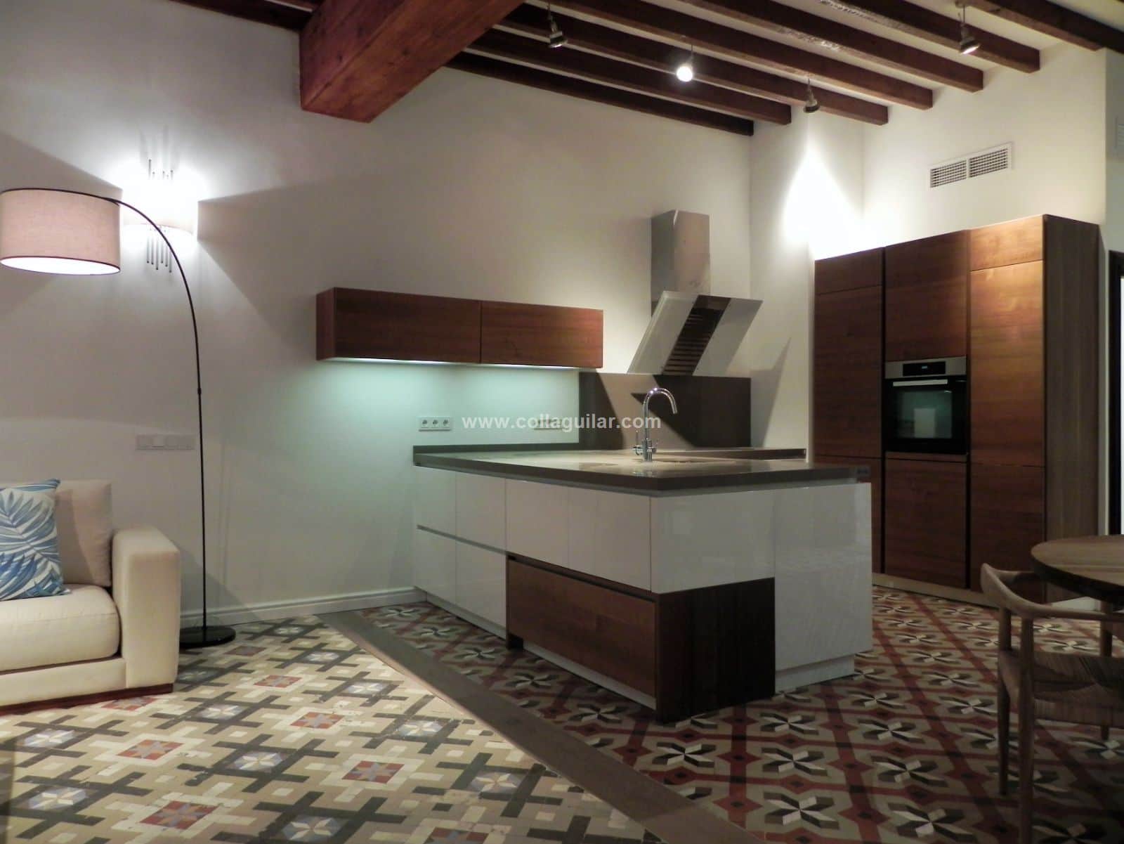 CASCO ANTIGUO, ZONA PASEO DEL BORN - Foto 2